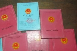 Định cư nước ngoài, bị xoá hộ khẩu?