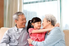 Mẹ chết, bà ngoại được nuôi cháu không? 