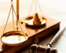 Tòa xử án, bị đơn được vắng mặt mấy lần?