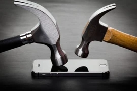Kính smartphone sẽ bền hơn kính chống đạn