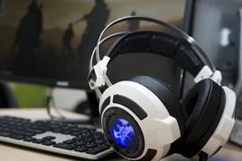 SoundMax bất ngờ tung ra mẫu tai nghe chơi game AH-323