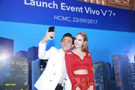  Lộ diện chiếc smartphone có camera selfie 24 MP