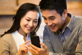 Smartphone ảnh hưởng đến tình yêu như thế nào?