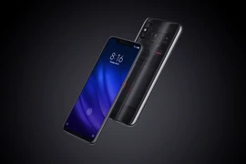Mi 8 Pro, chiếc smartphone siêu đẹp với mặt lưng trong suốt