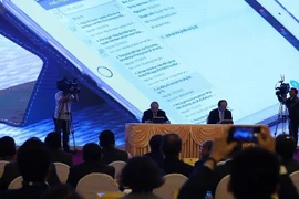 Chính phủ ứng dụng 'văn phòng điện tử không giấy'