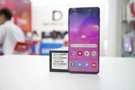 Samsung Galaxy S10 Plus 1 TB bất ngờ xuất hiện tại VN