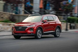 Hyundai sẽ miễn tiền xe nếu người mua mất việc