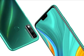 Mẫu smartphone giá rẻ, pin 'khủng' cho người dùng phổ thông