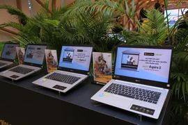 Bộ đôi laptop tầm trung với thời lượng pin lên đến 7 tiếng