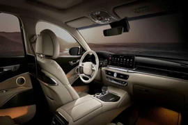 Kia K9 lộ nội thất với màn hình lớn, xác thực vân tay