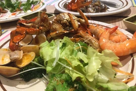Chế độ ăn uống lành mạnh giúp tăng cường khả năng phòng vệ để chống lại COVID-19