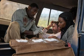 Idris Elba đối mặt với cuộc chiến sinh tồn giữa rừng xanh trong 'Quái thú'