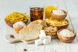 Để giảm cân, hãy thay thế thực phẩm chế biến bằng carbs giàu chất xơ