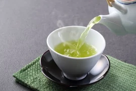 Uống 3-4 tách trà xanh mỗi ngày, chuyện gì xảy ra với sức khỏe? 