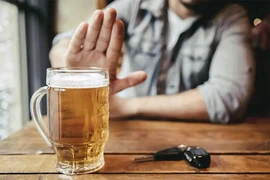 Bỏ rượu bia trong 30 ngày, cơ thể thay đổi ra sao? 