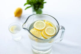 Những lựa chọn thay thế lành mạnh cho trà sữa, cà phê trong mùa hè