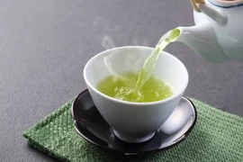 Tác dụng phụ thường gặp khi uống quá nhiều trà xanh