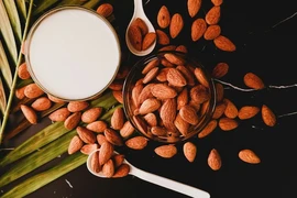 Ngoài sữa, đây là những thức uống giàu canxi giúp xương chắc khỏe mỗi ngày 