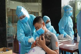 TP.HCM: Xét nghiệm 50 học sinh, giáo viên vì có trẻ là F1