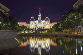 TP.HCM: Những cung đường, con phố vắng lặng đang chờ ngày trở lại