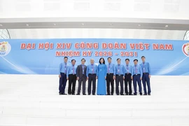 Đoàn đại biểu Công đoàn TKV dự khai mạc phiên trọng thể Đại hội