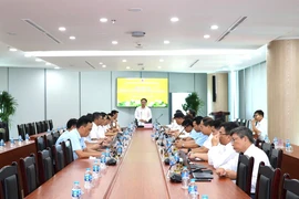 Phó TGĐ Tập đoàn, Giám đốc Trung tâm ĐHSX tại Quảng Ninh Nguyễn Huy Nam chủ trì hội nghị