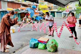 Bức ảnh đẹp trong khu phong tỏa