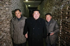 Kim Jong Un tậu xe limousine bọc thép của Đức