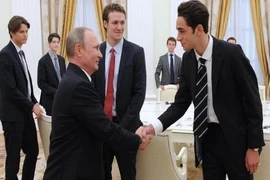 11 nam sinh Anh bí mật gặp Tổng thống Putin
