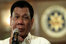 Philippines đồng ý mua súng của Trung Quốc