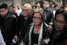 Nữ nghị sĩ chống Tổng thống Duterte bị bắt