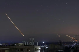 Israel nói đã thông báo với Nga trước khi dội tên lửa Syria