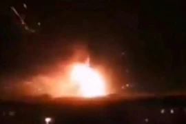 Nổ lớn liên tiếp rung chuyển căn cứ quân sự Syria
