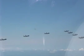7 tiêm kích J-20 Trung Quốc lập đội bay lớn chưa từng có