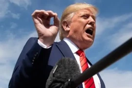 Ông Trump muốn gặp 'người thổi còi' khiến ông bị đòi luận tội