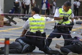 '31.000 cảnh sát Hong Kong không thể chấm dứt biểu tình'