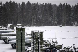 Nga dàn trận S-400 tạo mái vòm chống tên lửa ở Bắc Cực