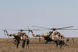 Các lực lượng an ninh Iraq truy bắt các tay súng IS ở tỉnh Anbar, Iraq hồi tháng 12-2019. Ảnh: REUTERS