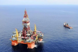 Giàn khoan Haiyang Shiyou 981 của Trung Quốc. Ảnh: Jin Liangkuai/AP