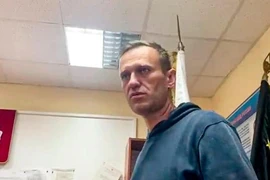 Nga tạm giam ông Navalny 30 ngày sau phiên điều trần bất ngờ
