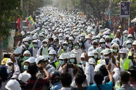 Myanmar yêu cầu Ấn Độ trả 8 cảnh sát kháng lệnh và vượt biên