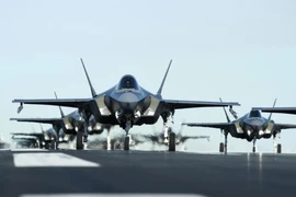 F-35 Mỹ và S-400 Nga: Cái nào có nguy cơ thành nạn nhân của cái nào?