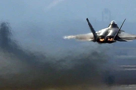 Giải mật điều chưa từng biết về 'chim ăn thịt' F-22