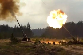 VIDEO: Nga "khoe" sức mạnh hỏa lực khủng khiếp của pháo tự hành 2S7M Malka ở Ukraine