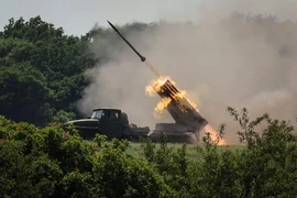 Soi sức mạnh pháo phản lực 'Bão táp' BM-27 Uragan mà cả Nga và Ukraine dùng để tấn công nhau