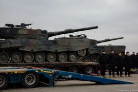 Xe tăng Ukraine trở lại và lợi hại hơn trên mặt trận Donetsk