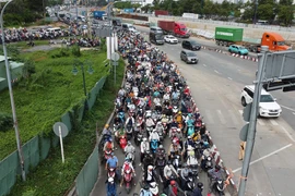 Nút giao An Phú, TP.HCM thường xuyên ùn ứ cục bộ, người dân cần lưu ý gì?