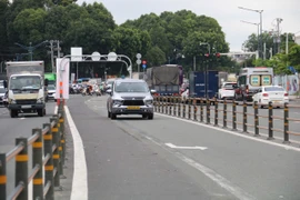 Từ sáng nay, xe ô tô được phép rẽ trái từ đường Cộng Hòa vào nhà ga T3