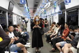 Một năm vận hành, Metro số 1 dần thay đổi thói quen đi lại của người dân 