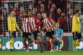 Thua sốc đội mới lên hạng, Arsenal văng khỏi tốp 4